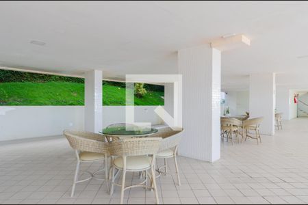 Apartamento para alugar com 60m², 2 quartos e 1 vaga Apartamento para alugar com 60m², 2 quartos e 1 vagaÁrea comum - Playground