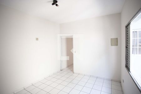 Casa à venda com 167m², 3 quartos e 2 vagas Casa à venda com 167m², 3 quartos e 2 vagasQuarto Casa 2