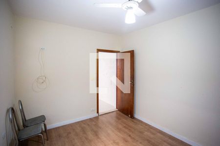 Casa à venda com 167m², 3 quartos e 2 vagas Casa à venda com 167m², 3 quartos e 2 vagasQuarto 2 Casa 1