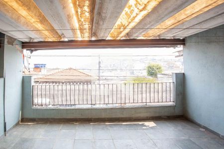 Casa à venda com 167m², 3 quartos e 2 vagas Casa à venda com 167m², 3 quartos e 2 vagasVaranda gourmet