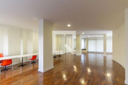 Apartamento à venda com 130m², 2 quartos e 1 vagaÁrea comum - Salão de festas