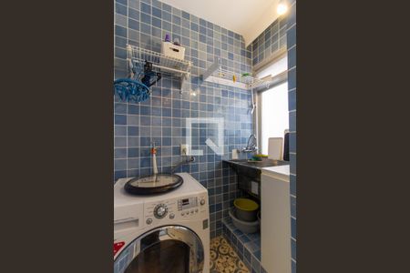 Apartamento à venda com 130m², 2 quartos e 1 vagaÁrea de Serviço