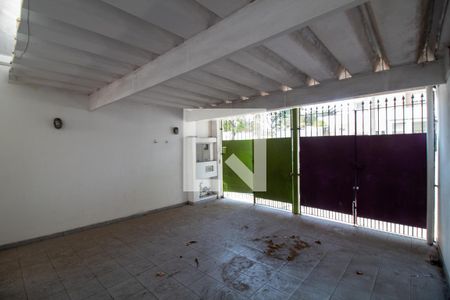 Casa à venda com 190m², 2 quartos e 2 vagasGaragem