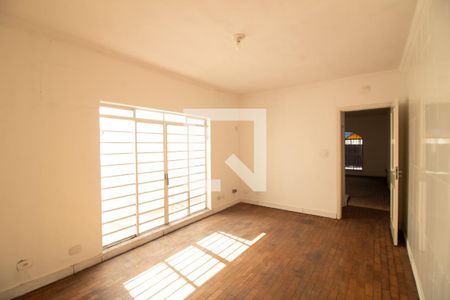 Casa à venda com 190m², 2 quartos e 2 vagasQuarto 