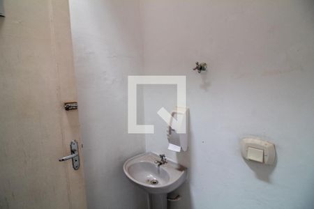 Casa à venda com 190m², 2 quartos e 2 vagasBanheiro