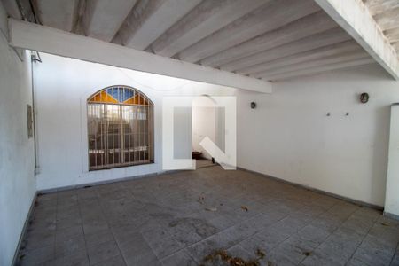 Casa à venda com 190m², 2 quartos e 2 vagasGaragem