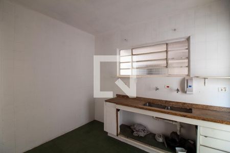 Casa à venda com 190m², 2 quartos e 2 vagasQuarto 