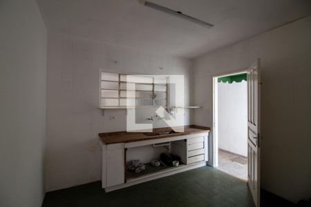 Casa à venda com 190m², 2 quartos e 2 vagasQuarto 