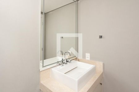 Apartamento para alugar com 65m², 2 quartos e 1 vaga Apartamento para alugar com 65m², 2 quartos e 1 vagaBanheiro da Suíte