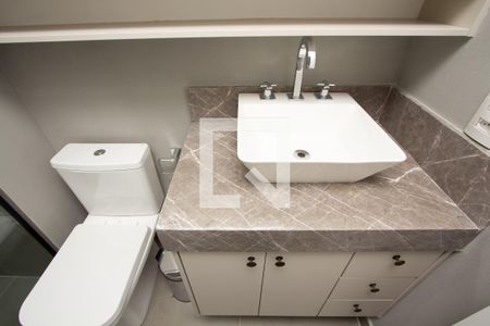 Apartamento para alugar com 65m², 2 quartos e 1 vaga Apartamento para alugar com 65m², 2 quartos e 1 vagaBanheiro