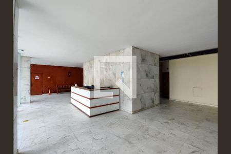 Apartamento à venda com 80m², 3 quartos e 1 vagaFachada e portaria