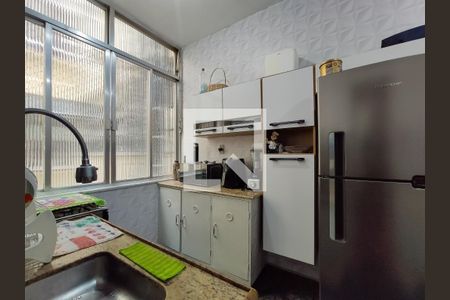 Apartamento à venda com 80m², 3 quartos e 1 vagaCozinha e Área de Serviço