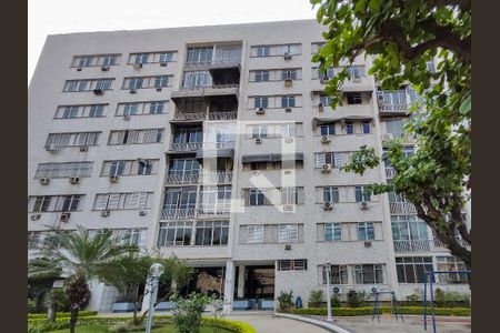 Apartamento à venda com 80m², 3 quartos e 1 vagaFachada e portaria