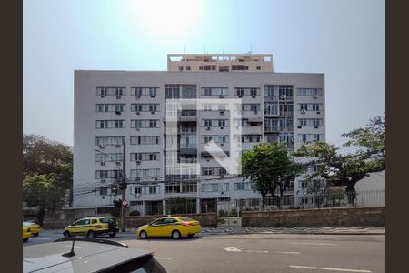 Apartamento à venda com 80m², 3 quartos e 1 vagaFachada e portaria