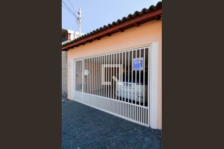 Casa à venda com 270m², 2 quartos e 2 vagasFachada