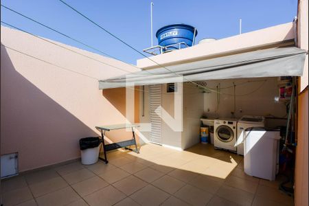 Casa à venda com 270m², 2 quartos e 2 vagasÁrea de Serviço