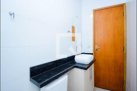 Casa à venda com 270m², 2 quartos e 2 vagasBanheiro do Quarto 2 - Edícula 