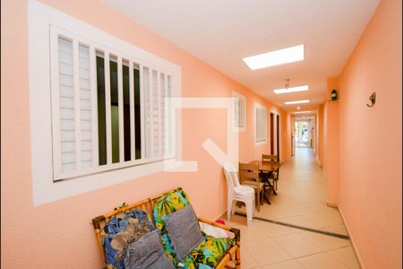 Casa à venda com 270m², 2 quartos e 2 vagasCorredor Lateral 