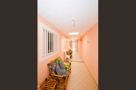 Casa à venda com 270m², 2 quartos e 2 vagasCorredor Lateral 