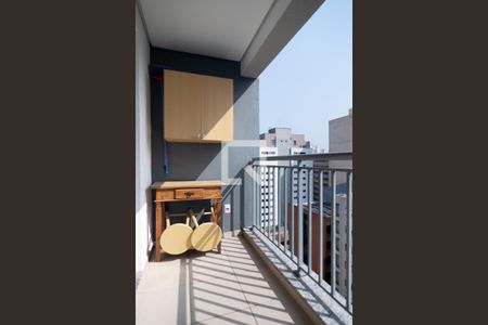 Apartamento para alugar com 28m², 1 quarto e sem vaga Apartamento para alugar com 28m², 1 quarto e sem vagaVaranda