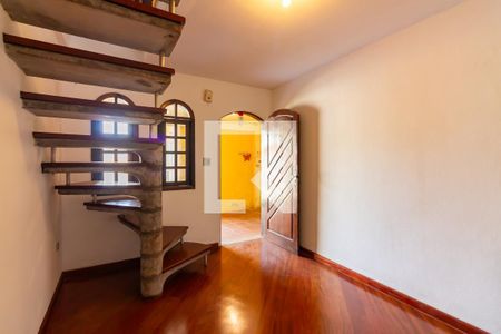 Sala  de casa para alugar com 2 quartos, 220m² em Novo Osasco, Osasco