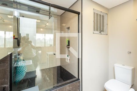 Apartamento à venda com 94m², 2 quartos e 1 vaga Apartamento à venda com 94m², 2 quartos e 1 vagaBanheiro da Suíte