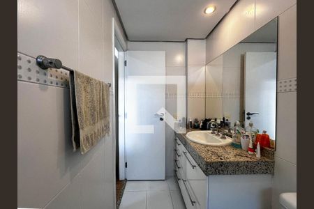 Apartamento à venda com 134m², 3 quartos e 3 vagasBanheiro Suíte 2