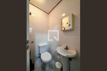 Apartamento à venda com 134m², 3 quartos e 3 vagasBanheiro de Serviço