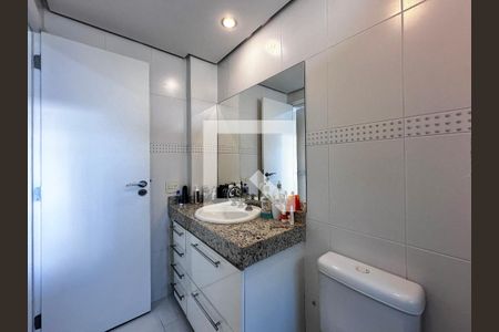Apartamento à venda com 134m², 3 quartos e 3 vagasBanheiro Suíte 2