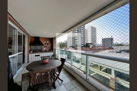 Apartamento à venda com 134m², 3 quartos e 3 vagasVaranda