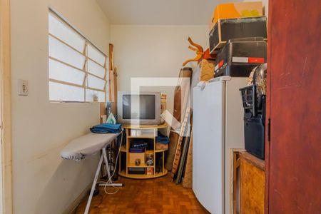 Apartamento à venda com 224m², 4 quartos e 2 vagas Apartamento à venda com 224m², 4 quartos e 2 vagasÁrea de Serviço - Quarto