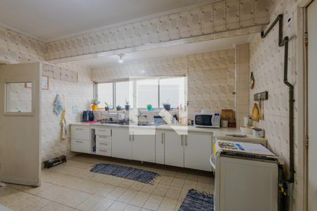 Apartamento à venda com 224m², 4 quartos e 2 vagas Apartamento à venda com 224m², 4 quartos e 2 vagasCozinha