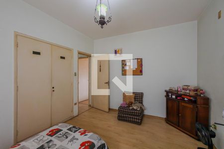 Apartamento à venda com 224m², 4 quartos e 2 vagas Apartamento à venda com 224m², 4 quartos e 2 vagasQuarto 4