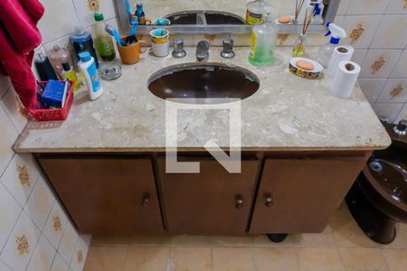 Apartamento à venda com 224m², 4 quartos e 2 vagas Apartamento à venda com 224m², 4 quartos e 2 vagasBanheiro 2