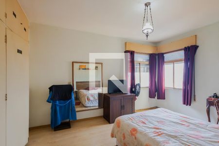 Apartamento à venda com 224m², 4 quartos e 2 vagas Apartamento à venda com 224m², 4 quartos e 2 vagasQuarto 3