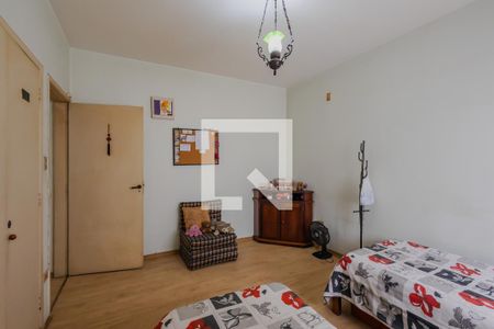 Apartamento à venda com 224m², 4 quartos e 2 vagas Apartamento à venda com 224m², 4 quartos e 2 vagasQuarto 4