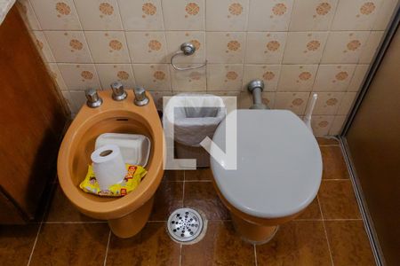 Apartamento à venda com 224m², 4 quartos e 2 vagas Apartamento à venda com 224m², 4 quartos e 2 vagasBanheiro 1