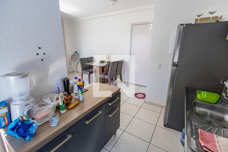 Cozinha de apartamento à venda com 2 quartos, 48m² em Jardim Guanabara, Belo Horizonte