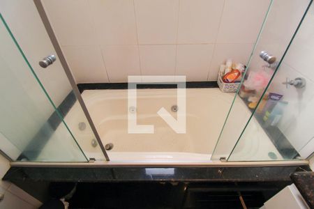 Apartamento à venda com 132m², 4 quartos e 3 vagasBanheiro da Suíte 1