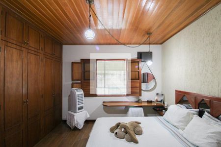 Casa à venda com 260m², 3 quartos e 5 vagasSuíte