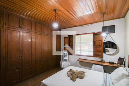 Casa à venda com 260m², 3 quartos e 5 vagasSuíte