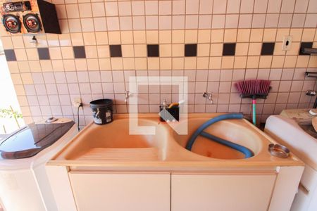 Casa à venda com 260m², 3 quartos e 5 vagasÁrea de Serviço