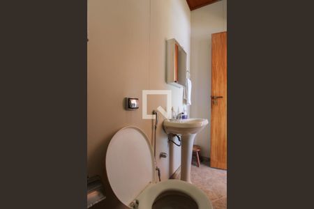 Casa à venda com 260m², 3 quartos e 5 vagasBanheiro Social 2