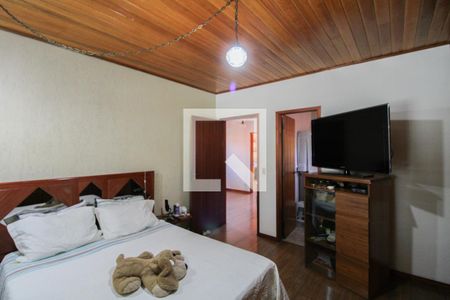 Casa à venda com 260m², 3 quartos e 5 vagasSuíte