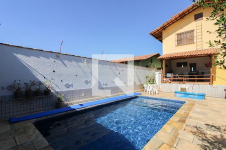 Casa à venda com 260m², 3 quartos e 5 vagasPiscina
