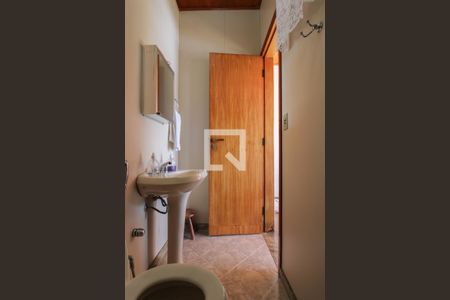 Casa à venda com 260m², 3 quartos e 5 vagasBanheiro Social 2