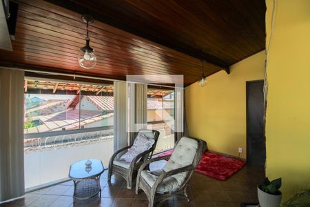 Casa à venda com 260m², 3 quartos e 5 vagasSala 4 - Varanda