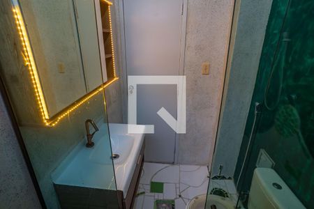 Apartamento à venda com 70m², 2 quartos e sem vaga Apartamento à venda com 70m², 2 quartos e sem vagaBanheiro
