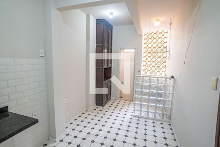 Apartamento à venda com 70m², 2 quartos e sem vaga Apartamento à venda com 70m², 2 quartos e sem vagaCozinha