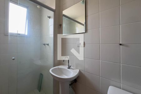 Apartamento à venda com 68m², 2 quartos e 1 vaga Apartamento à venda com 68m², 2 quartos e 1 vagaBanheiro